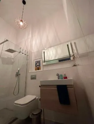 Stylish Flat In Jewish District 7 شقة *
