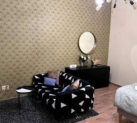 Stylish Flat In Jewish District 7